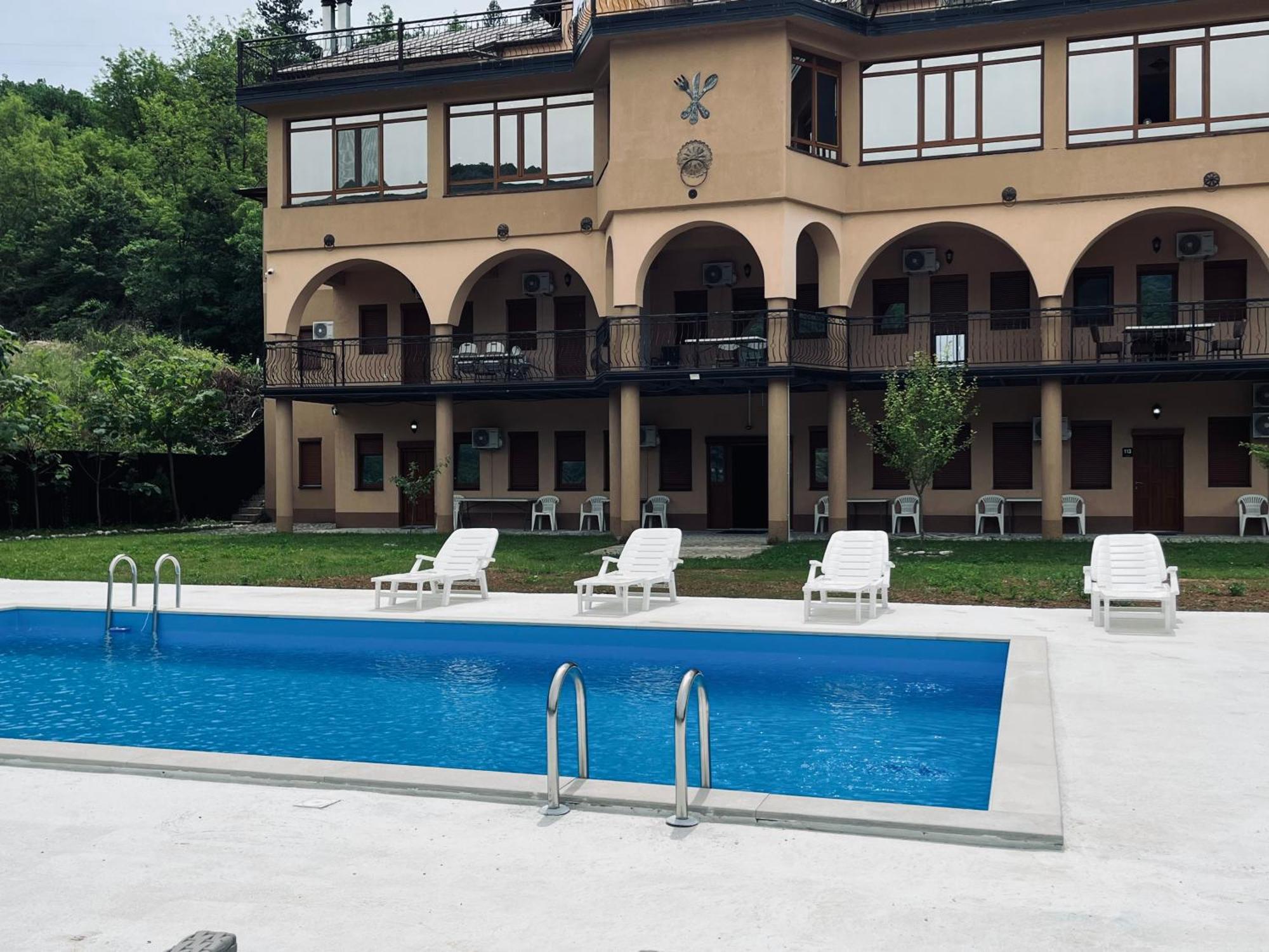 Hotel Noor Konjic Exteriér fotografie
